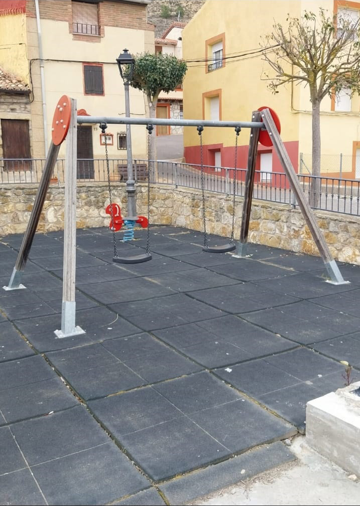 Restaurado el parque infantil de Calle Ancha